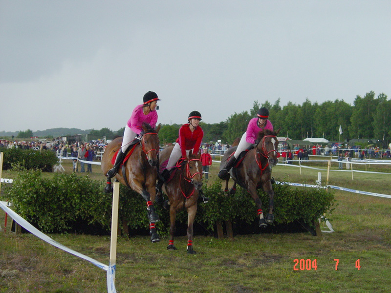24.trying 20040707_01216
