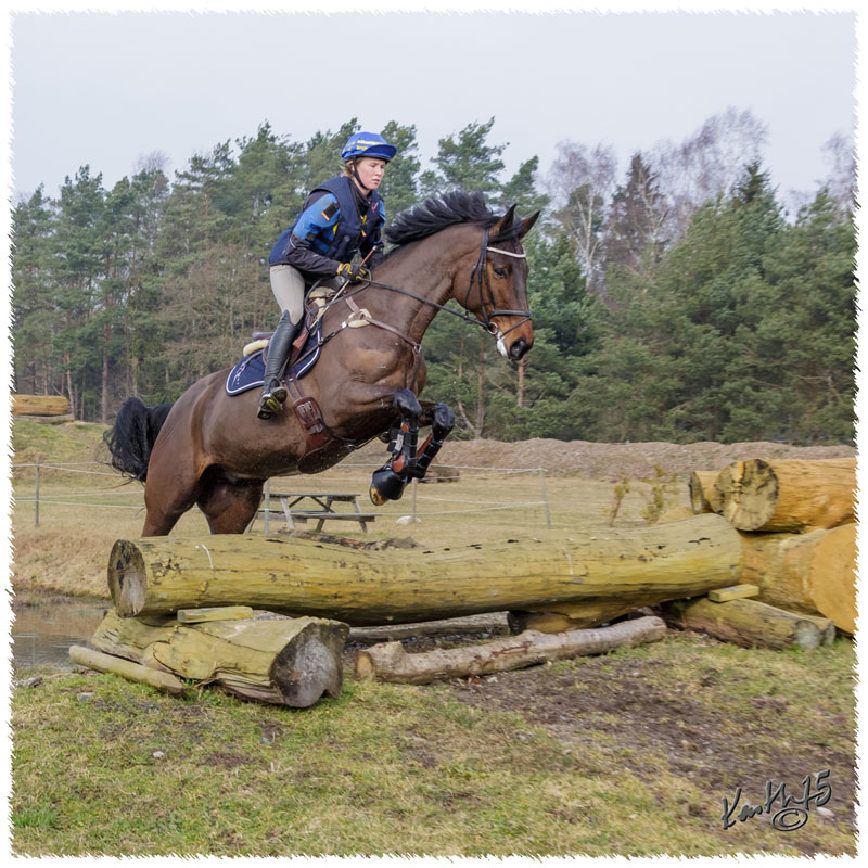 1503-5867-Ted-xc-SaG-Ru